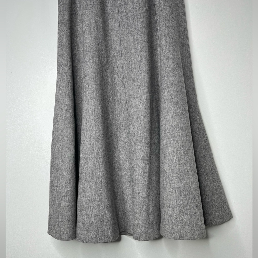 VINTAGE Liz Claiborne Gray Wool Flared Hem Skirt Sz 4 - Picture 2 of 6